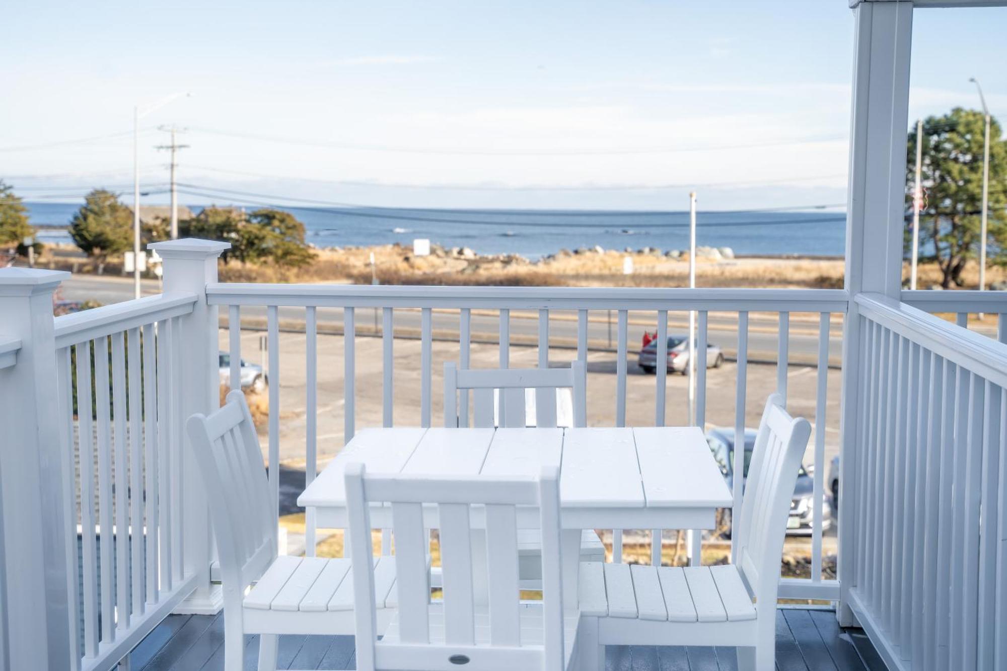 935 Ocean, A Beachside Inn هامبتون المظهر الخارجي الصورة